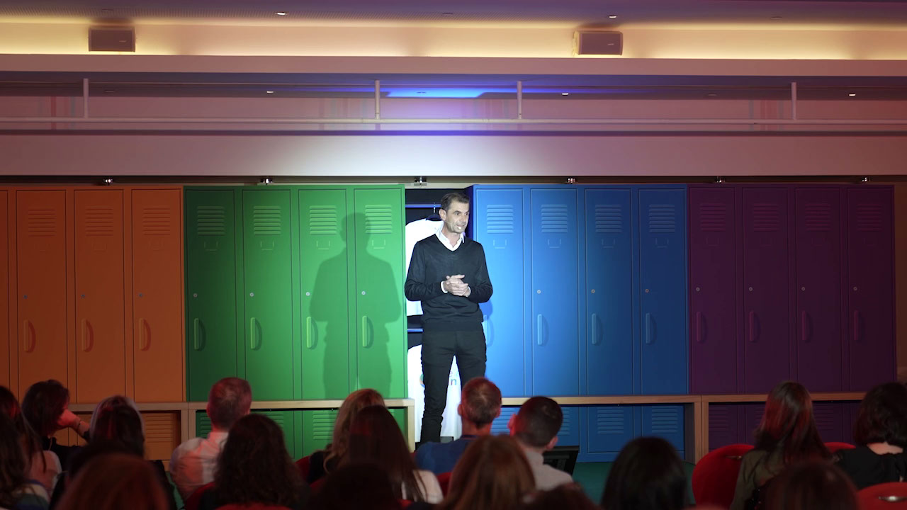 Prise de parole façon coach lors du séminaire « Le mindset du vestiaire »